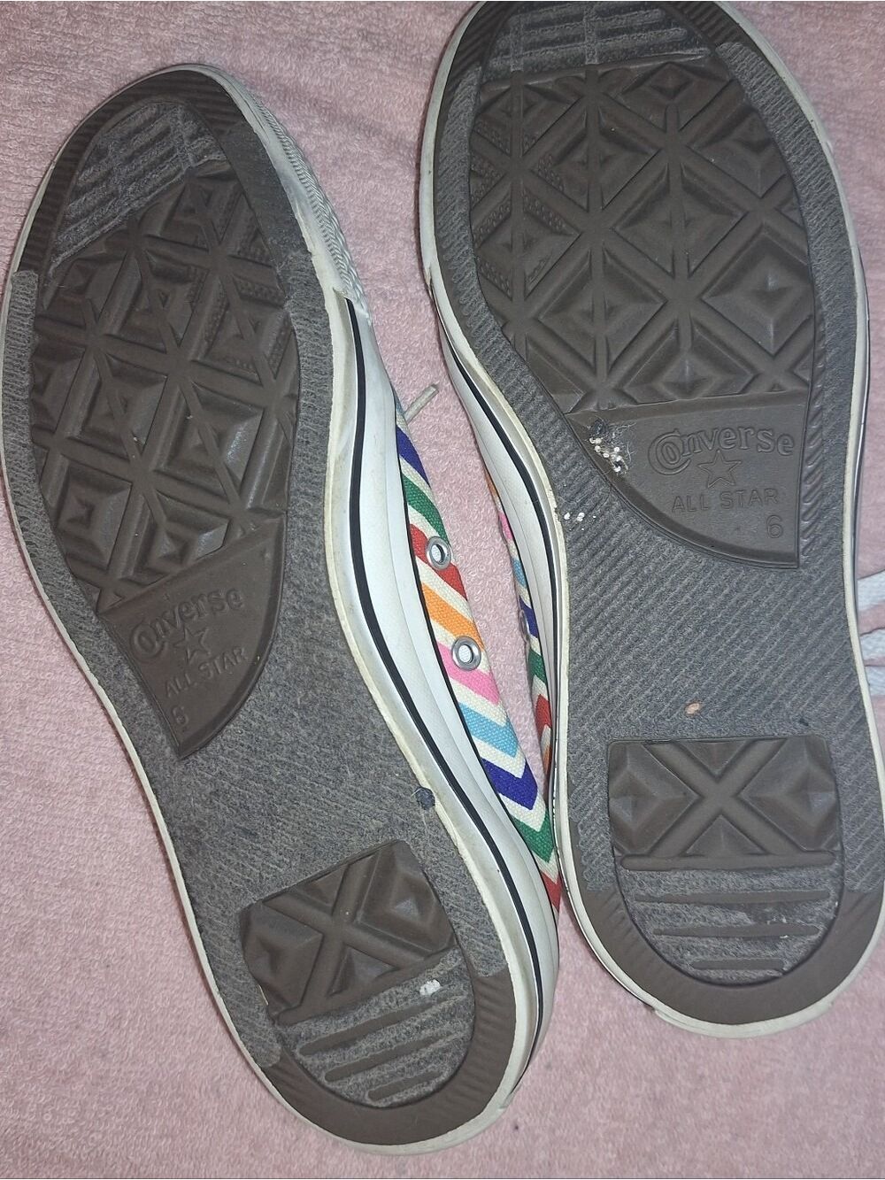 Converse Womens' Low Top Sneakers in Multi-Color Chevron - Picture 3 of 5